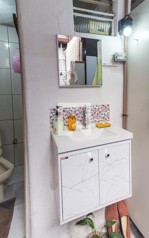 Casa à venda com 160m², 5 quartos e 2 vagasCasa 2 - Banheiro  
