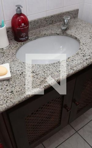 Apartamento para alugar com 140m², 4 quartos e 3 vagasBanheiro social