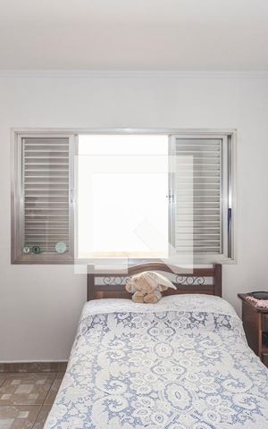 Casa para alugar com 240m², 3 quartos e 4 vagas Casa para alugar com 240m², 3 quartos e 4 vagasQuarto 2