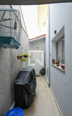 Casa à venda com 97m², 3 quartos e 2 vagas Casa à venda com 97m², 3 quartos e 2 vagasQuintal