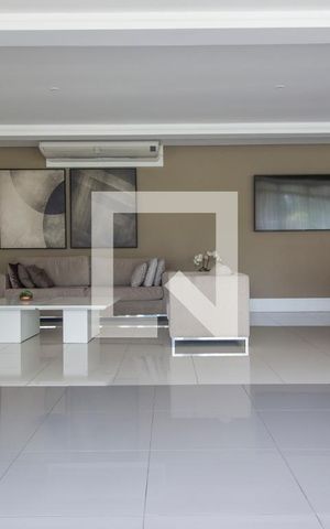 Apartamento à venda com 175m², 3 quartos e 3 vagasÁrea comum - Salão de festas