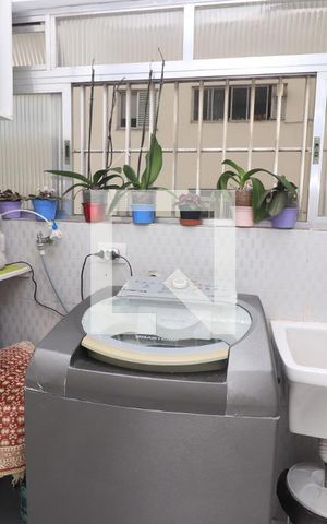 Apartamento à venda com 70m², 2 quartos e 1 vagaÁrea de Serviço