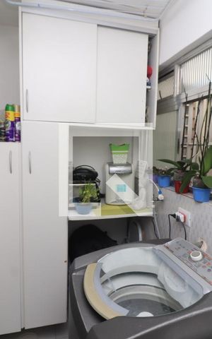 Apartamento à venda com 70m², 2 quartos e 1 vagaÁrea de Serviço