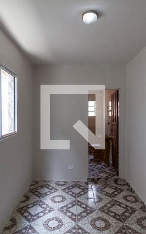 Casa à venda com 270m², 5 quartos e 2 vagas Casa à venda com 270m², 5 quartos e 2 vagasQuarto