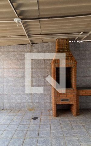 Casa à venda com 270m², 5 quartos e 2 vagas Casa à venda com 270m², 5 quartos e 2 vagasÁrea comum
