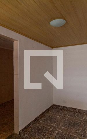 Casa à venda com 270m², 5 quartos e 2 vagas Casa à venda com 270m², 5 quartos e 2 vagasCasa 2 sala