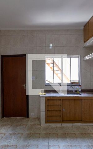 Casa à venda com 270m², 5 quartos e 2 vagas Casa à venda com 270m², 5 quartos e 2 vagasCozinha