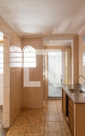 Casa à venda com 270m², 5 quartos e 2 vagas Casa à venda com 270m², 5 quartos e 2 vagasCasa 2 cozinha