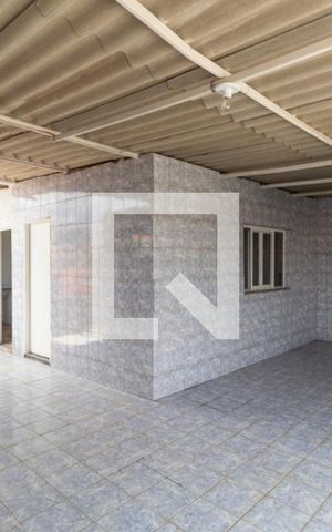Casa à venda com 270m², 5 quartos e 2 vagas Casa à venda com 270m², 5 quartos e 2 vagasÁrea comum