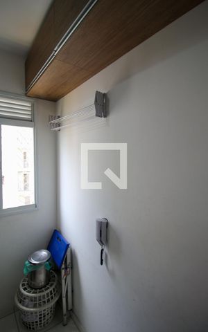 Apartamento à venda com 44m², 2 quartos e 1 vaga Apartamento à venda com 44m², 2 quartos e 1 vagaÁrea de Serviço