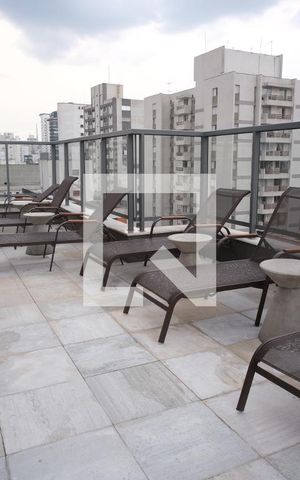 Apartamento à venda com 31m², 1 quarto e sem vagaÁrea comum - Piscina