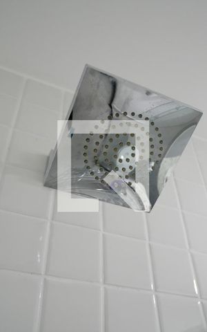 Apartamento à venda com 31m², 1 quarto e sem vagaChuveiro