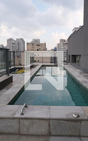 Apartamento à venda com 31m², 1 quarto e sem vagaÁrea comum - Piscina