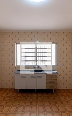 Casa para alugar com 132m², 2 quartos e 2 vagas Casa para alugar com 132m², 2 quartos e 2 vagasCozinha
