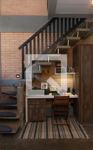 Casa à venda com 230m², 5 quartos e 2 vagas Casa à venda com 230m², 5 quartos e 2 vagasEscritório