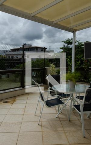 Apartamento à venda com 334m², 3 quartos e 2 vagas Apartamento à venda com 334m², 3 quartos e 2 vagasVaranda