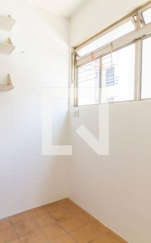 Apartamento à venda com 90m², 3 quartos e 1 vagaÁrea de Serviço