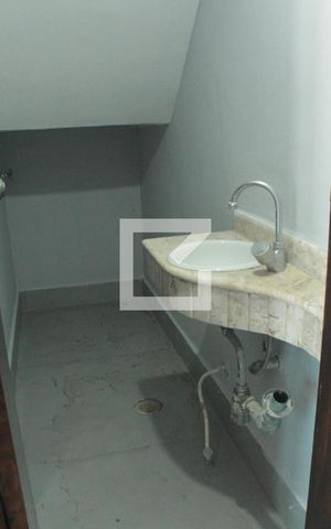 Casa à venda com 130m², 3 quartos e 3 vagasBanheiro Social