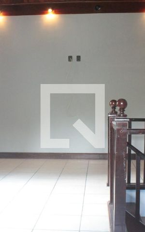 Casa à venda com 130m², 3 quartos e 3 vagasSuíte 4