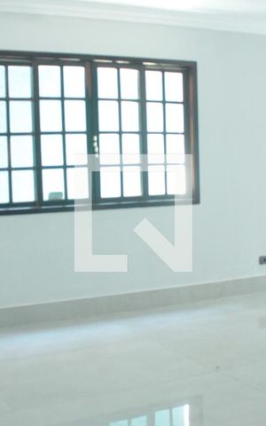 Casa à venda com 130m², 3 quartos e 3 vagasSala