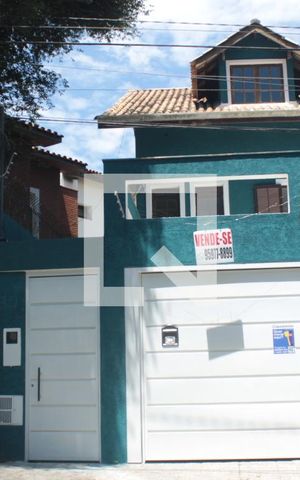 Casa à venda com 130m², 3 quartos e 3 vagasFachada