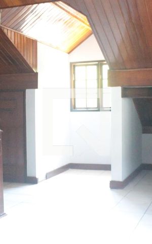 Casa à venda com 130m², 3 quartos e 3 vagasSuíte 4