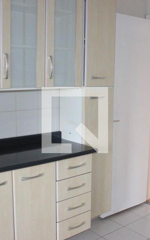 Apartamento à venda com 75m², 3 quartos e 2 vagasCozinha