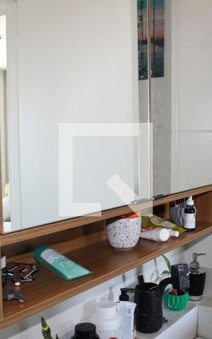 Apartamento à venda com 35m², 2 quartos e sem vagaBanheiro