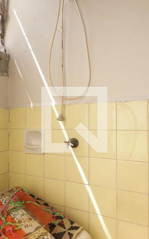 Casa para alugar com 58m², 1 quarto e sem vagaBanheiro de Serviço