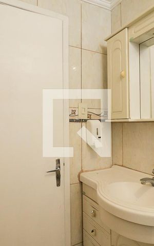 Casa para alugar com 58m², 1 quarto e sem vagaBanheiro