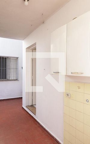 Casa para alugar com 58m², 1 quarto e sem vagaÁrea de Serviço