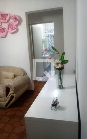 Casa à venda com 585m², 6 quartos e 4 vagas Casa à venda com 585m², 6 quartos e 4 vagasCasa principal - Sala