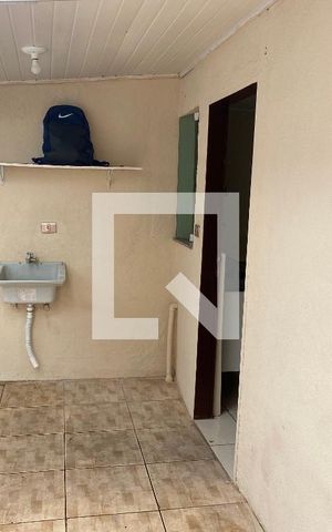 Casa à venda com 585m², 6 quartos e 4 vagas Casa à venda com 585m², 6 quartos e 4 vagasCasa 03 -Area de serviço