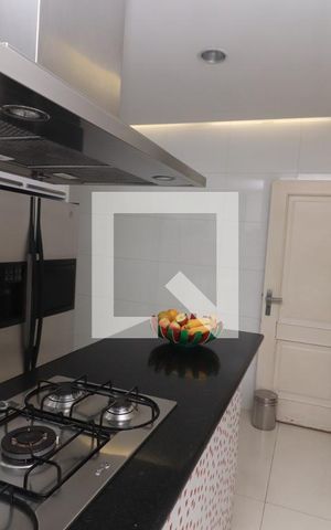 Apartamento à venda com 260m², 4 quartos e 3 vagasCozinha