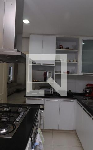Apartamento à venda com 260m², 4 quartos e 3 vagasCozinha