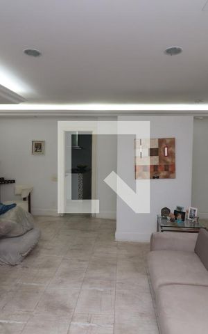 Apartamento à venda com 260m², 4 quartos e 3 vagasSala de TV