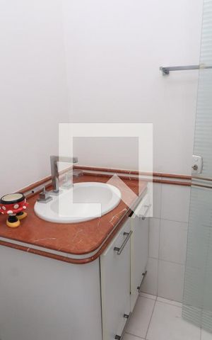 Apartamento à venda com 260m², 4 quartos e 3 vagasBanheiro da Suíte 3