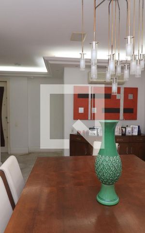 Apartamento à venda com 260m², 4 quartos e 3 vagasSala de Jantar