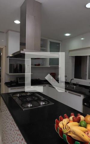 Apartamento à venda com 260m², 4 quartos e 3 vagasCozinha