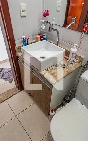 Casa para alugar com 100m², 2 quartos e 2 vagasBanheiro