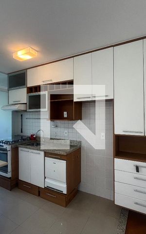 Apartamento para alugar com 53m², 2 quartos e 2 vagas Apartamento para alugar com 53m², 2 quartos e 2 vagasCozinha