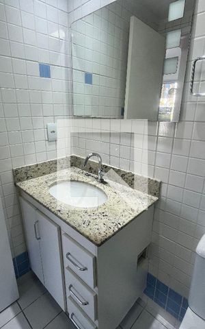Apartamento para alugar com 53m², 2 quartos e 2 vagas Apartamento para alugar com 53m², 2 quartos e 2 vagasBanheiro