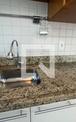 Apartamento para alugar com 53m², 2 quartos e 2 vagas Apartamento para alugar com 53m², 2 quartos e 2 vagasCozinha