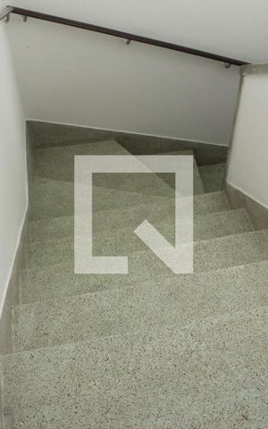 Casa para alugar com 140m², 3 quartos e 3 vagasEscada