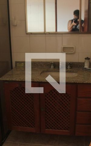Casa para alugar com 140m², 3 quartos e 3 vagasBanheiro da Suíte 2