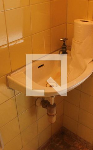 Casa para alugar com 140m², 3 quartos e 3 vagasBanheiro de serviço