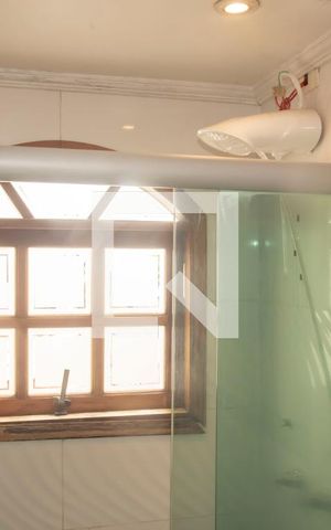 Casa de condomínio à venda com 167m², 3 quartos e 1 vagaBanheiro da Suíte 1
