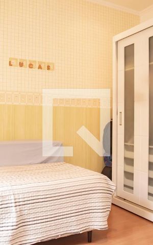 Casa de condomínio à venda com 167m², 3 quartos e 1 vagaSuíte 2