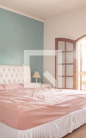 Casa de condomínio à venda com 167m², 3 quartos e 1 vagaSuíte 1