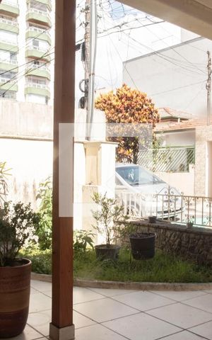 Casa de condomínio à venda com 167m², 3 quartos e 1 vagaFrente/Garagem